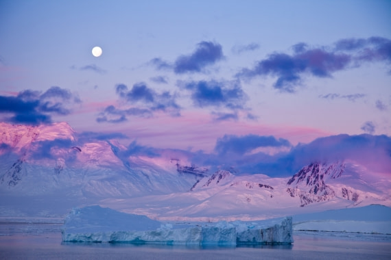 Full Moon @ Antarctica