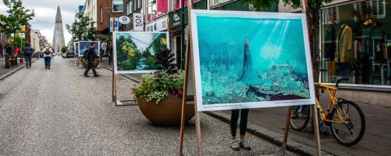 "trendy" Skolavordustigur street, reykjavik iceland 8/2017