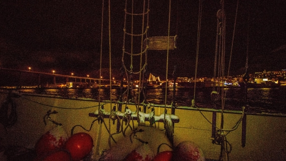 departing tromso (arctic cathedral) s/v Nooderlicht dec 2017