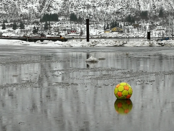 Splash of colour at Senjahopen