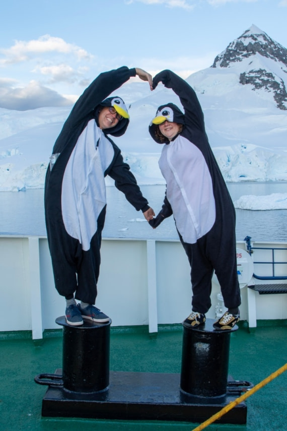 Penguin Love