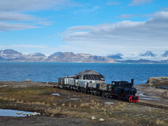 The most northerly steam locomotive in the World? A beautiful day in Ny-Ålusund
