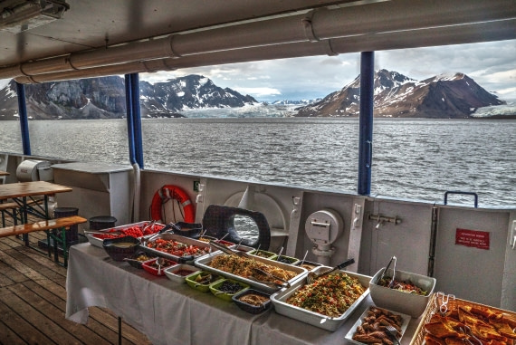 Burgerbukta BBQ on ice