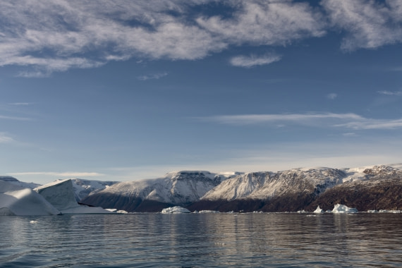 A chat among clouds and ice