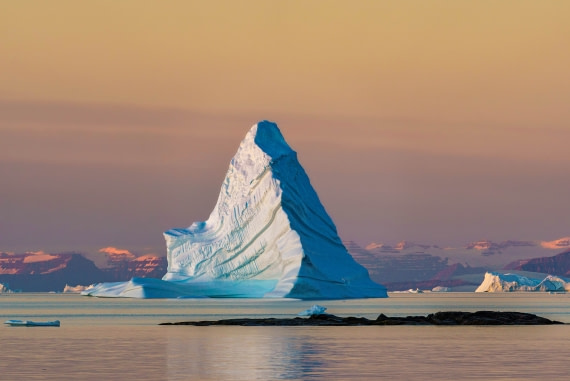 morning light in Scoresbysund