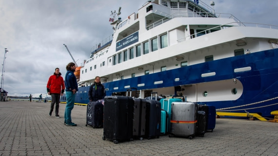 PLA05-24, Day 1, PAZ_5985 © Alexander Romanovskiy - Oceanwide Expeditions.jpg