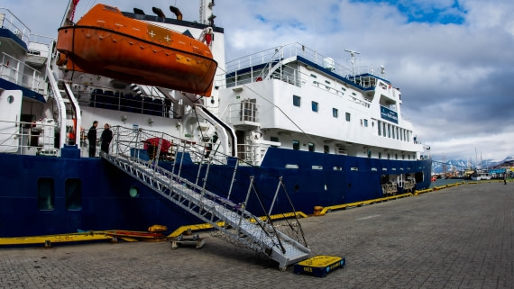 PLA05-24, Day 1, PAZ_5994 © Alexander Romanovskiy - Oceanwide Expeditions.jpg