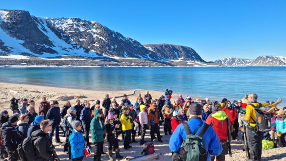 PLA05-24, Day 3, Ross 3 © Ross Wheeler - Oceanwide Expeditions.jpg