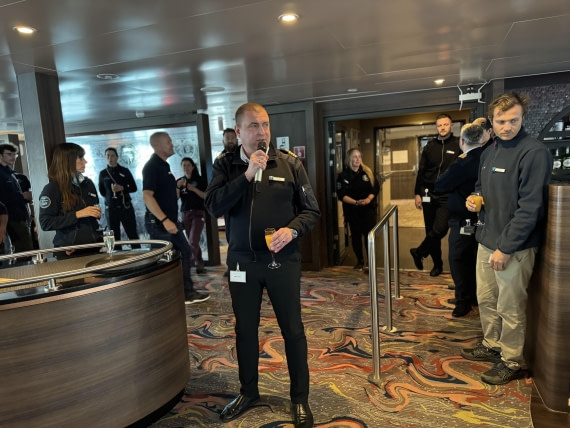 HDS06-24, Day 1, IMG_9866 © Unknown photographer - Oceanwide Expeditions.jpeg