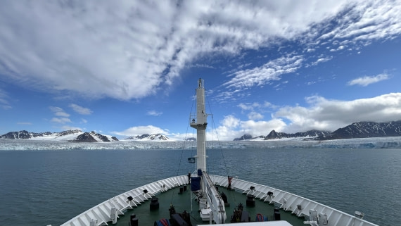 HDS06-24, Day 2, IMG_2596 © Unknown photographer - Oceanwide Expeditions.jpeg