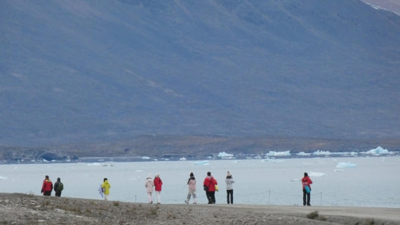 HDS08-24, Day 2, P1070109 © Unknown photographer - Oceanwide Expeditions.JPG