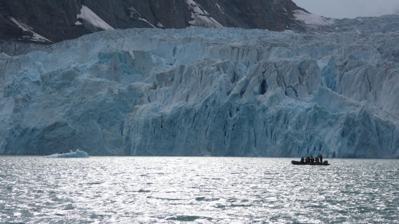 HDS08-24, Day 3, P1070164 © Unknown photographer - Oceanwide Expeditions.JPG
