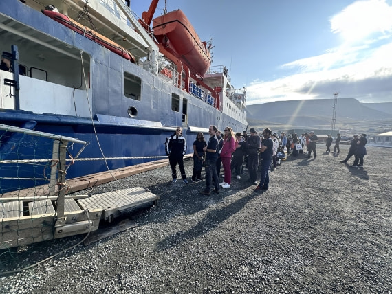 OTL08-24, Day 6, IMG_7006 © Simon Davies - Oceanwide Expeditions.jpg