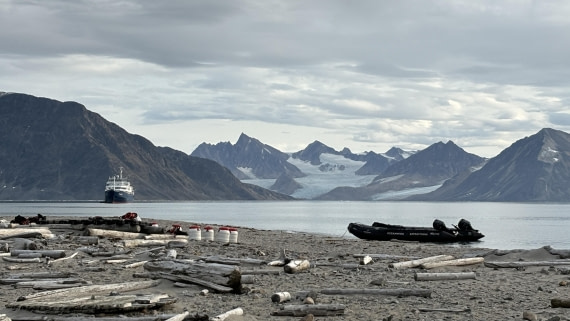 PLA11-24, Day 2, 4548_© Ursula Tscherter © Ursula Tscherter - Oceanwide Expeditions.jpg