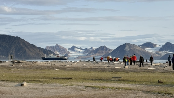 PLA11-24, Day 2, 4587_© Ursula Tscherter © Ursula Tscherter - Oceanwide Expeditions.jpg