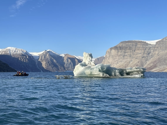 HDS12-24, Day 6,  IMG_5957~photo © Unknown photographer - Oceanwide Expeditions.JPG