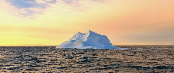 Iceberg & Sunset in Kap Brewster