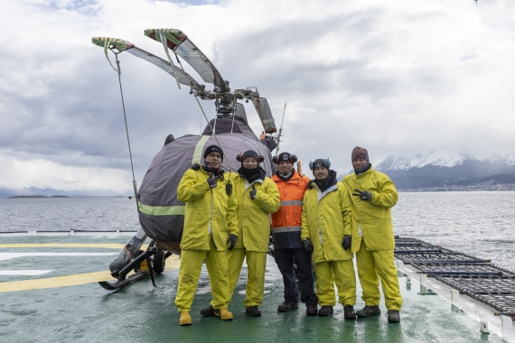 OTL22-24, Day 1, Heli team © Unknown photographer - Oceanwide Expeditions.jpg