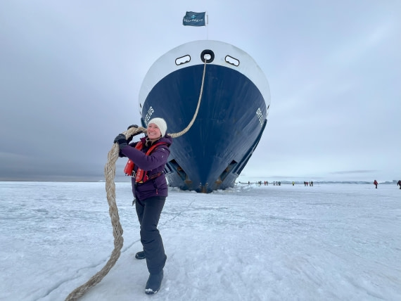 OTL23-24, Day 6, ShipPull4 © Unknowm photographer - Oceanwide Expeditions.jpg