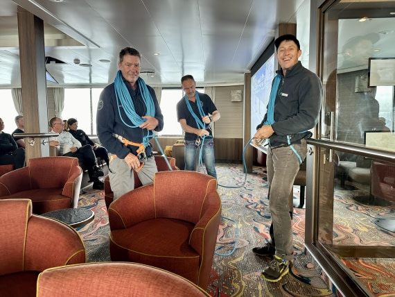 HDS23-24, Day 2, IMG_8014 © Unknown photographer - Oceanwide Expeditions.JPG