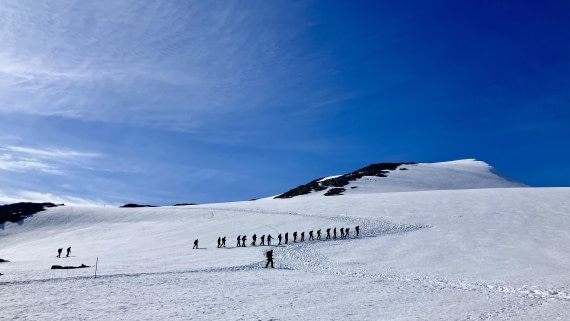 HDS23-24, Day 4, Montaineering © Unknown photographer - Oceanwide Expeditions.JPEG