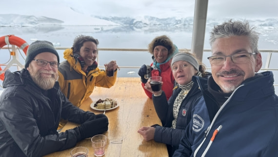 HDS23-24, Day 8, bbq2 © Meike Sjoer - Oceanwide Expeditions.JPG