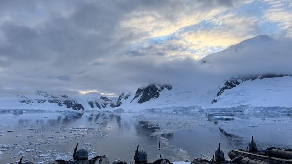 HDS23-24, Day 8, campingeveninglight © Meike Sjoer - Oceanwide Expeditions.JPG