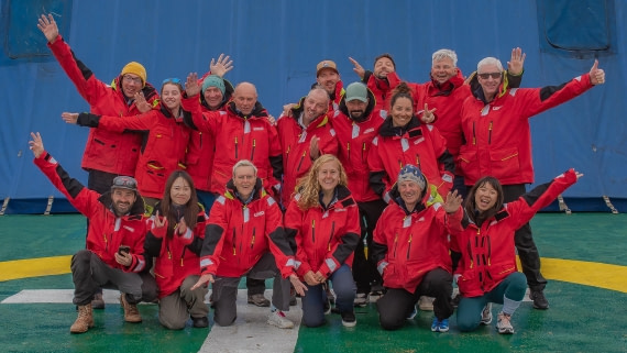 OTL24-24, Day 11, TeamPhoto2 © Unknown photographer - Oceanwide Expeditions.jpg