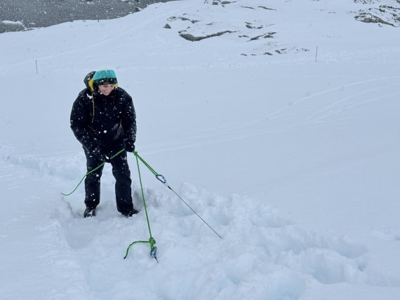 HDS24-24, Day 8, climbingupnexttotheslide-meike © Meike Sjoer - Oceanwide Expeditions.JPG