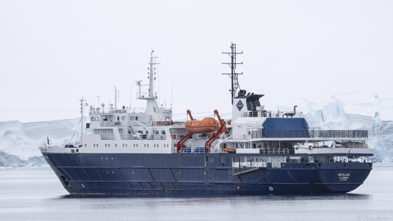 OTL27-25, Day 9, Ortelius (2) © Sara Jenner - Oceanwide Expeditions.jpg