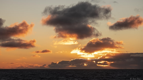 OTL29-25, Day 3, Sunset © Sara Jenner - Oceanwide Expeditions.jpg
