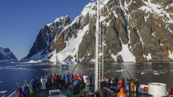 OTL29-25, Day 4, Lemaire Channel © Sara Jenner - Oceanwide Expeditions.jpg