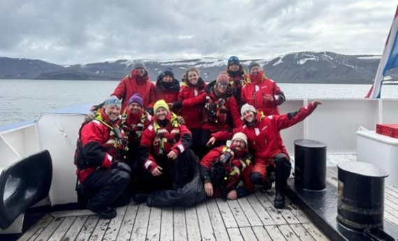 PLA28-25, Day 11, Team photo © Unknown photographer - Oceanwide Expeditions.jpg