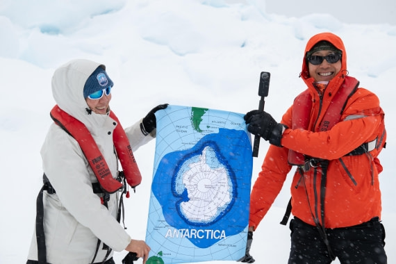 HDS28-25, Day 14, Ross Ice landing photos (8) © Ross Wheeler - Oceanwide Expeditions.jpg