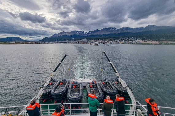 HDS29-25, Day 1, Zodiacs on Hondius © Unknown photographer - Oceanwide Expeditions.jpg