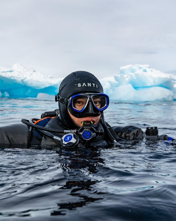 apeacock_HDS28-25_Antarctica_SG-FL_250215-6061.jpg