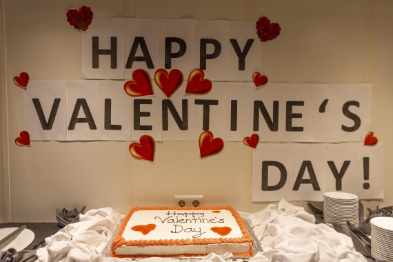 OTL30-25, Day 4, Valentines cake © Sara Jenner - Oceanwide Expeditions.jpg