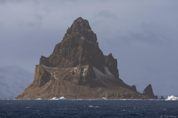 OTL30-25, Day 9, Freezeland Rock 1 © Sara Jenner - Oceanwide Expeditions.jpg