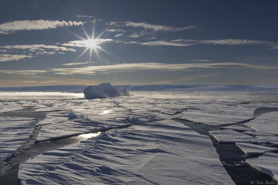 OTL30-25, Day 16, Sea ice © Sara Jenner - Oceanwide Expeditions.jpg