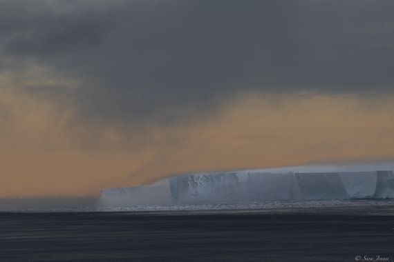 OTL30-25, Day 17, Sunset 2 (2) © Sara Jenner - Oceanwide Expeditions.jpg