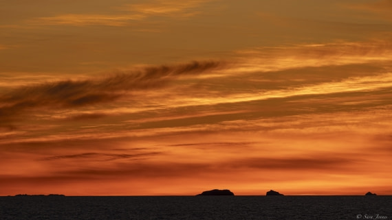 OTL30-25, Day 21, Sunset 1-2 © Sara Jenner - Oceanwide Expeditions.jpg