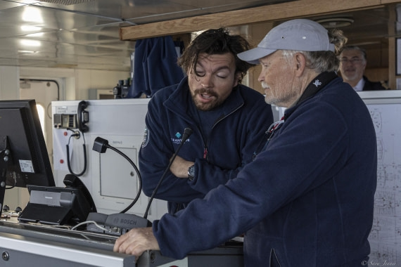 OTL30-25, Day 27, Wake up call © Sara Jenner  - Oceanwide Expeditions.jpg