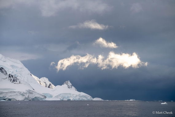 HDS30-25, Day 7, Kayak Bay 1 © Matt Cheok - Oceanwide Expeditions.jpg