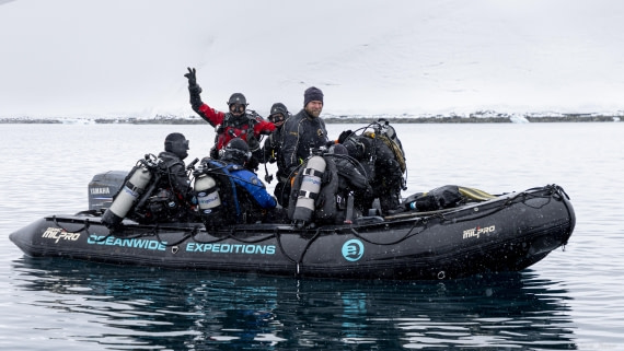 OTL31-25, Day 4, Diving © Sara Jenner - Oceanwide Expeditions.jpg