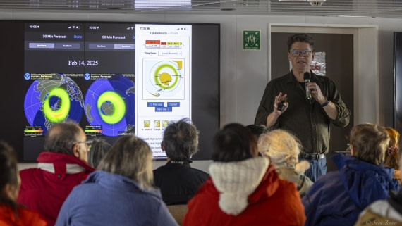 OTL32-25, Day 4, Lecture 2 © Sara Jenner - Oceanwide Expeditions.jpg