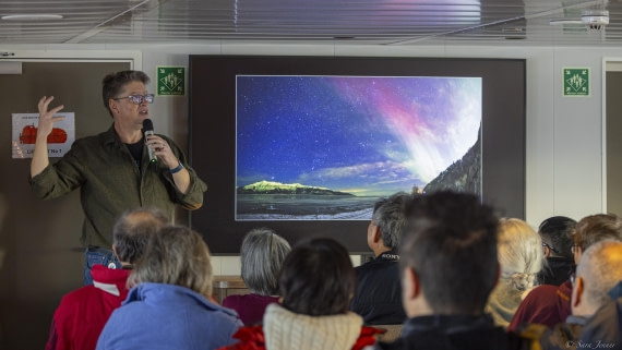 OTL32-25, Day 4, Lecture 3 © Sara Jenner - Oceanwide Expeditions.jpg
