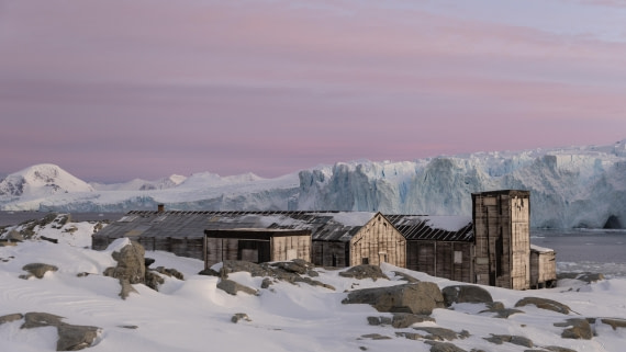 OTL32-25, Day 6, Stonington sunrise 2 © Sara Jenner - Oceanwide Expeditions.jpg