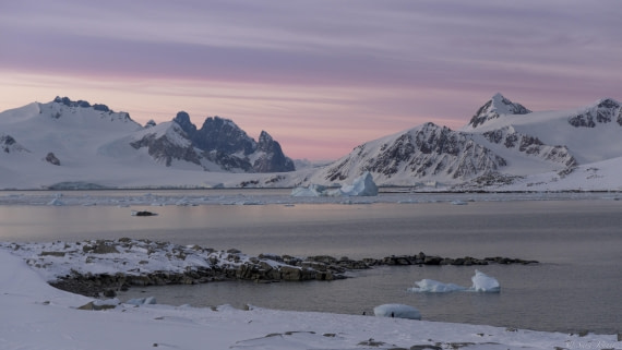 OTL32-25, Day 6, Stonington sunrise 3 © Sara Jenner - Oceanwide Expeditions.jpg