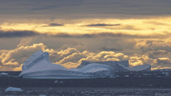 OTL32-25, Day 9, Sunset 1 (3) © Sara Jenner - Oceanwide Expeditions.jpg