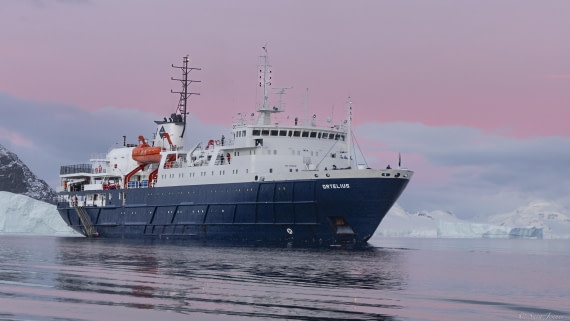 OTL32-25, Day 13, Ortelius 2 (2) © Sara Jenner - Oceanwide Expeditions.jpg